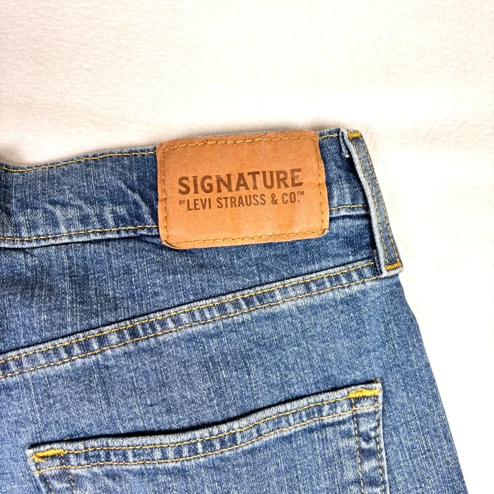 Levis Strauss Co Signature Jeans 30x30 Mens Blue S67 Athletic Denim Straight Leg